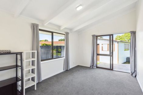 Photo of property in 46 Hollis Road, Paraparaumu Beach, Paraparaumu, 5032
