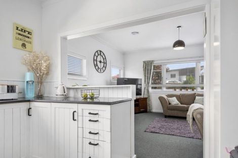 Photo of property in 11 Stewart Street, Te Puke, 3119