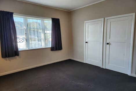 Photo of property in 4 Durham Crescent, Fairfield, Lower Hutt, 5011