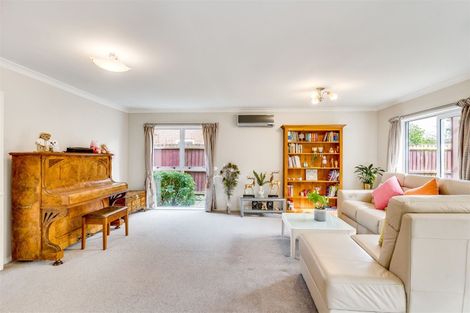 Photo of property in 143 Memorial Avenue, Burnside, Christchurch, 8053