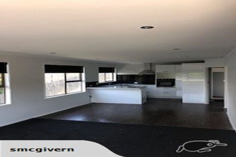 Photo of property in 32 Pisces Road, Glen Eden, Auckland, 0602