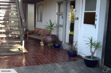 Photo of property in 150-a Dowse Drive, Maungaraki, Lower Hutt, 5010