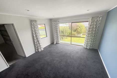 Photo of property in 111 Woodman Drive, Tawa, Wellington, 5028