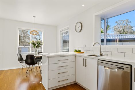 Photo of property in 37 Bentley Street, Russley, Christchurch, 8042