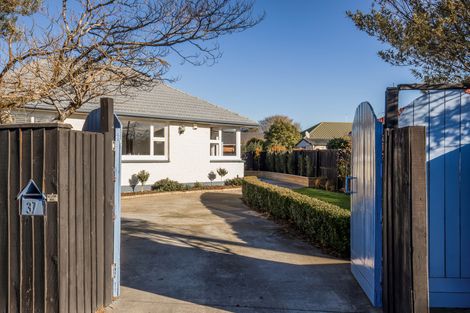 Photo of property in 37 Bentley Street, Russley, Christchurch, 8042