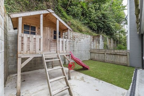 Photo of property in 10/162u Aro Street, Aro Valley, Wellington, 6021