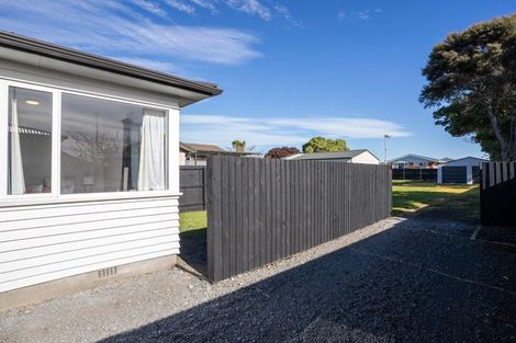 Photo of property in 17 Woodgrove Avenue, North New Brighton, Christchurch, 8083