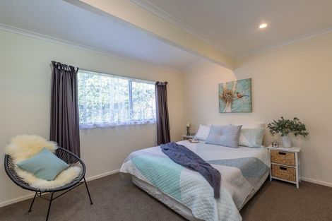 Photo of property in 49u2 Ranui Terrace, Tawa, Wellington, 5028