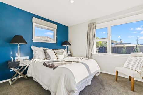 Photo of property in 37 Bentley Street, Russley, Christchurch, 8042