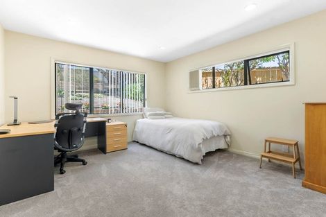 Photo of property in 1/230 East Coast Road, Forrest Hill, Auckland, 0620
