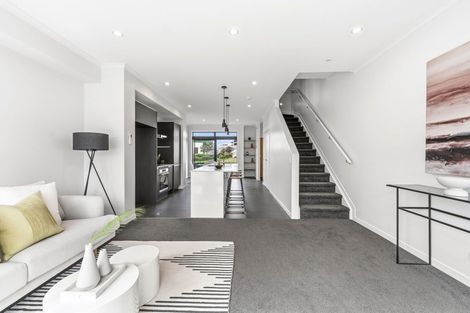 Photo of property in 10 Alexander Willis Crescent, Hobsonville, Auckland, 0616