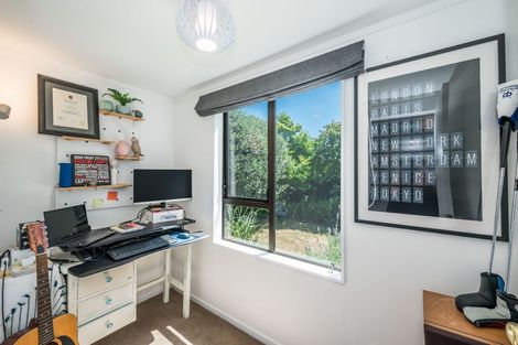 Photo of property in 10 Kanawa Street, Waikanae, 5036