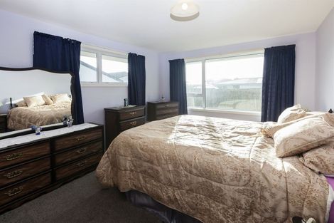 Photo of property in 2/185 Queenspark Drive, Parklands, Christchurch, 8083