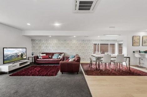 Photo of property in 70 Memorial Drive, Hamilton East, Hamilton, 3216