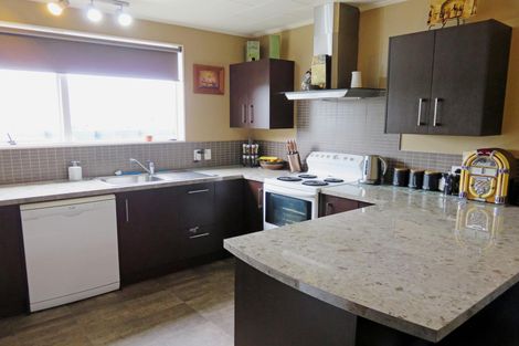 Photo of property in 1 Birkett Street, Temuka, 7920