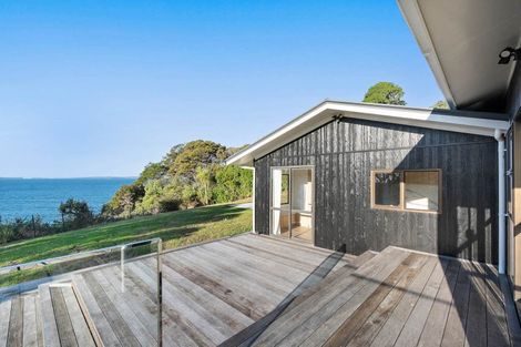 Photo of property in 49 Duncansby Road, Stanmore Bay, Whangaparaoa, 0932