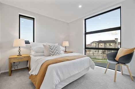 Photo of property in 22 Symes Drive, Red Beach, 0932