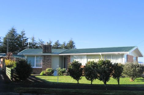 Photo of property in 16 Sundown Crescent, Melville, Hamilton, 3206