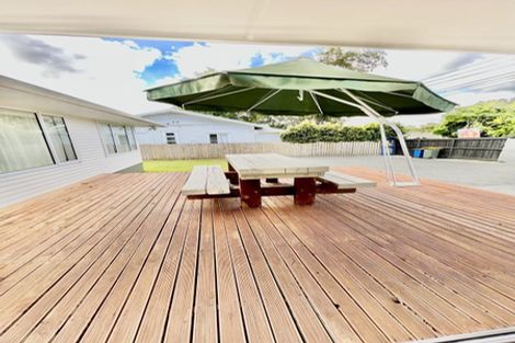 Photo of property in 8 Border Road, Henderson, Auckland, 0612