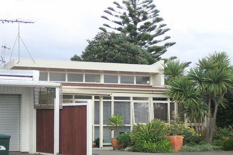 Photo of property in 8 Bermuda Grove, Paraparaumu Beach, Paraparaumu, 5032