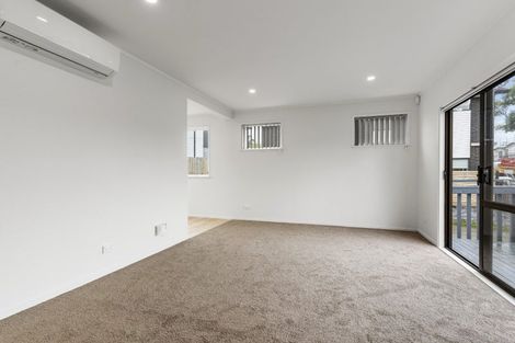 Photo of property in 19 Minaret Drive, Bucklands Beach, Auckland, 2014