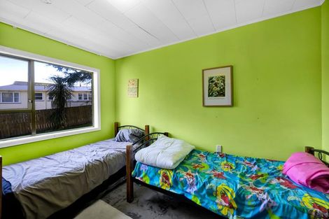 Photo of property in 19 Tybalt Street, Stratford, 4332