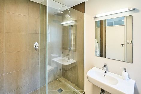 Photo of property in 3a/145 Ohiro Road, Brooklyn, Wellington, 6021