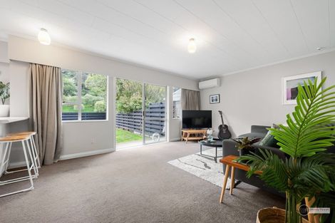 Photo of property in 1/27 Larchmont Grove, Totara Park, Upper Hutt, 5018