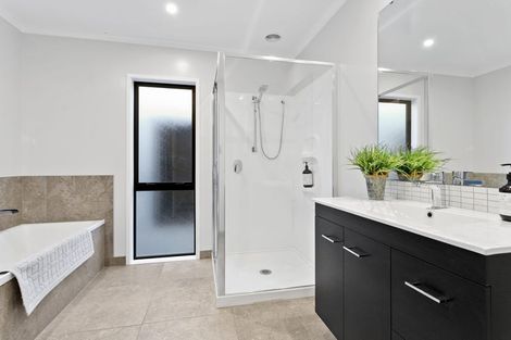 Photo of property in 23 Ian Morrison Road, Hobsonville, Auckland, 0616