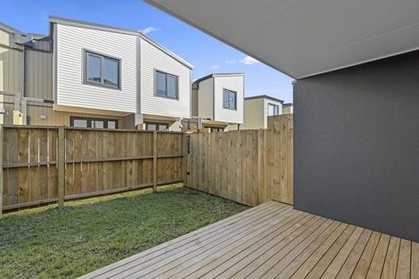 Photo of property in 11 Te Puketoka Lane, Mangere, 2022
