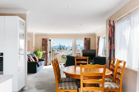 Photo of property in 15 Wells Avenue, Mount Maunganui, 3116