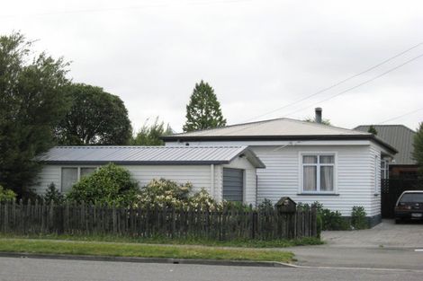 Photo of property in 35 Cutts Road, Russley, Christchurch, 8042