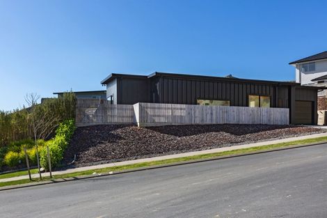 Photo of property in 200 Navigation Drive, Whitby, Porirua, 5024