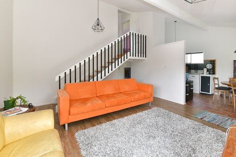 Photo of property in 1/30 Glenvar Road, Torbay, Auckland, 0630