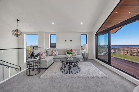 Photo of property in 8 Koheru Place, Long Bay, 0630