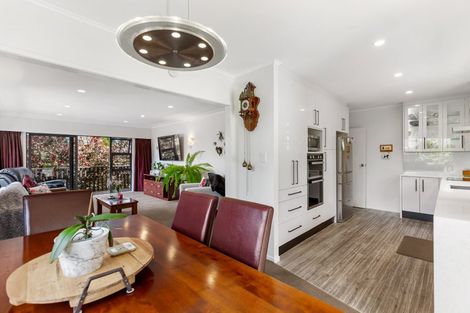 Photo of property in 16 Nui Mana Place, Te Atatu South, Auckland, 0610