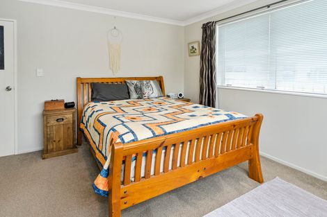 Photo of property in 2 Puriri Road, Pukekohe, 2120