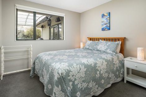 Photo of property in 6 Whitby Close, Waikawa, Picton, 7220