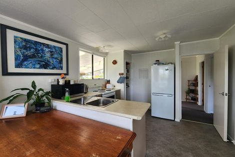 Photo of property in 71 Mcfarlane Street, Oakura, 4314