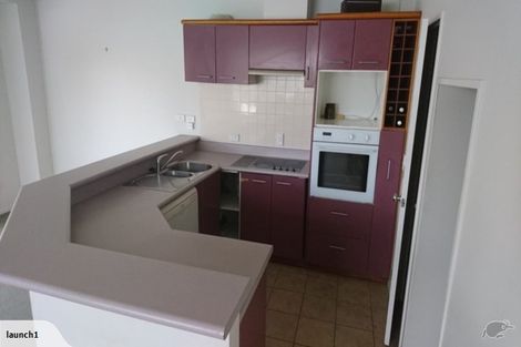 Photo of property in 9/15 Clearwater Cove, West Harbour, Auckland, 0618