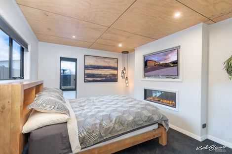 Photo of property in 8 Fenwick Crescent, Wallaceville, Upper Hutt, 5018