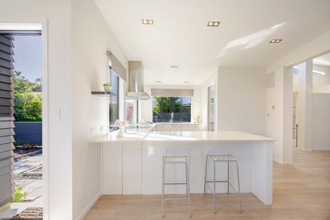 Photo of property in 80 Kent Terrace, Taradale, Napier, 4112