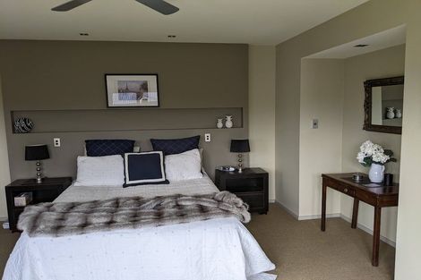 Photo of property in 44 Meadowstone Drive, Wanaka, 9305