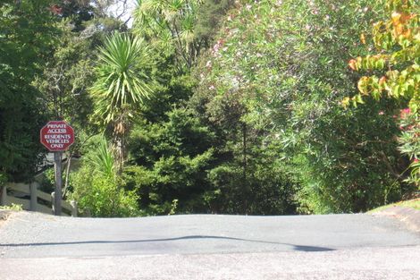 Photo of property in 1/48 Park Hill Road, Birkenhead, Auckland, 0626
