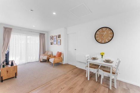 Photo of property in 10f Tupare Place, Highlands Park, New Plymouth, 4312