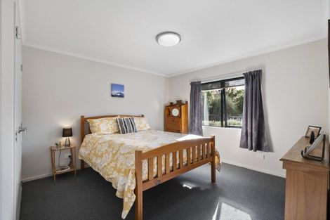 Photo of property in 125b Rowes Road, Hunterville, 4785