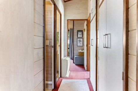 Photo of property in 23 Ambury Place, Merrilands, New Plymouth, 4312