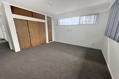 Photo of property in 2/270 Glenvar Road, Torbay, Auckland, 0630