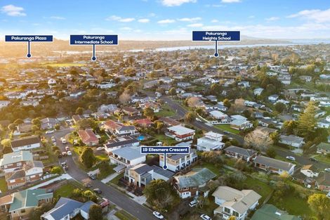 Photo of property in 19f Ellesmere Crescent, Pakuranga Heights, Auckland, 2010