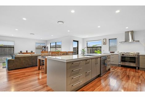 Photo of property in 32 Navy Loop, Rolleston, 7614